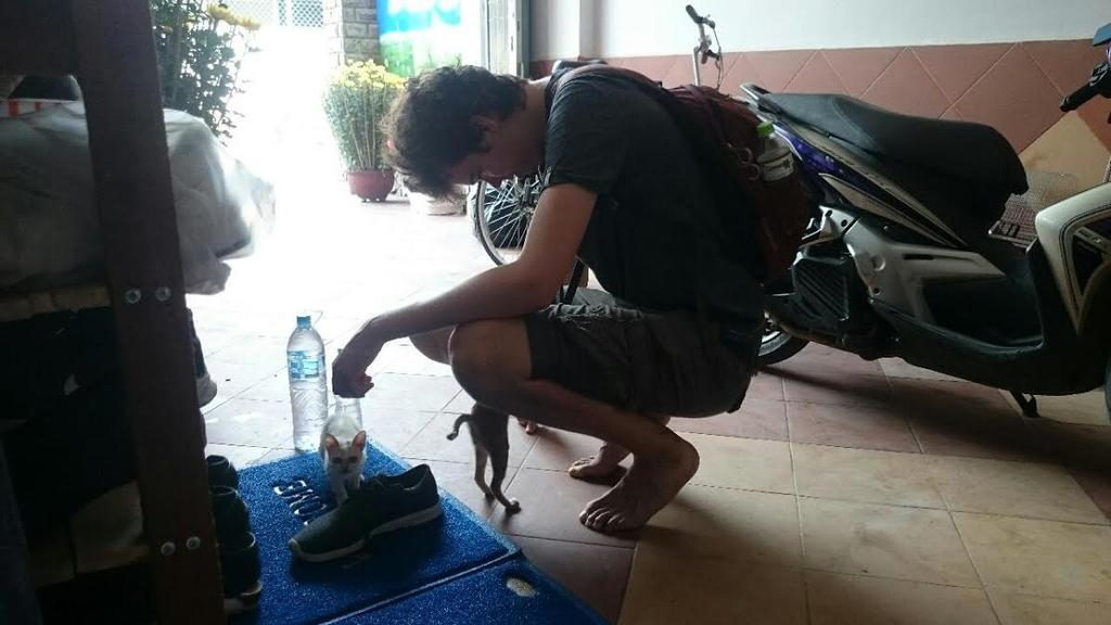 Little Home Hostel Vinh Hai Bagian luar foto